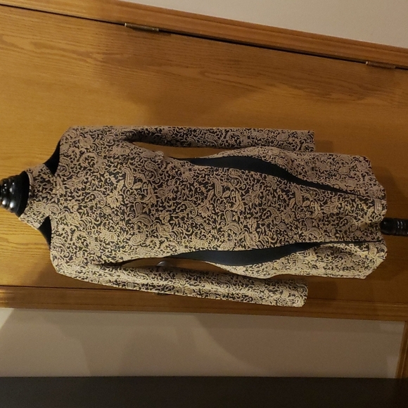 Free people keyhole shoulder open back long sleeve brocade style dress - Picture 2 of 7